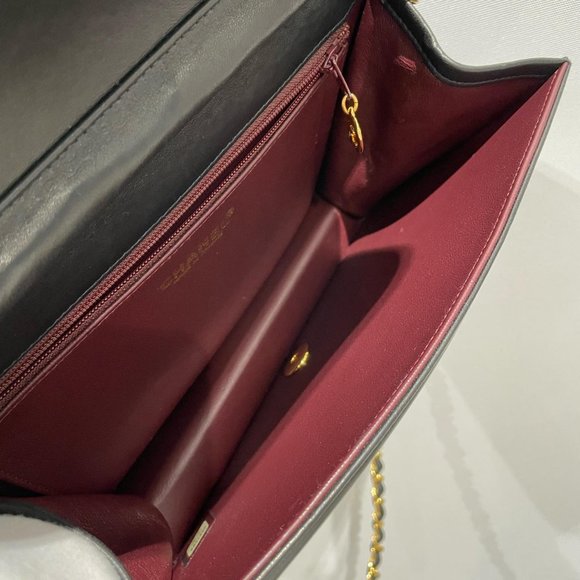 CHANEL Vintage Full Flap WOC Gold Hardware Black Lamp Leather - Picture 12 of 16